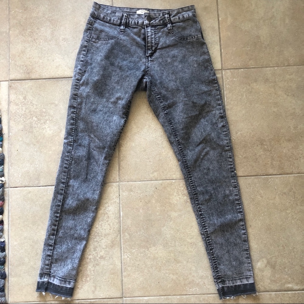 Cotton On Gray Acid Wash Jegging